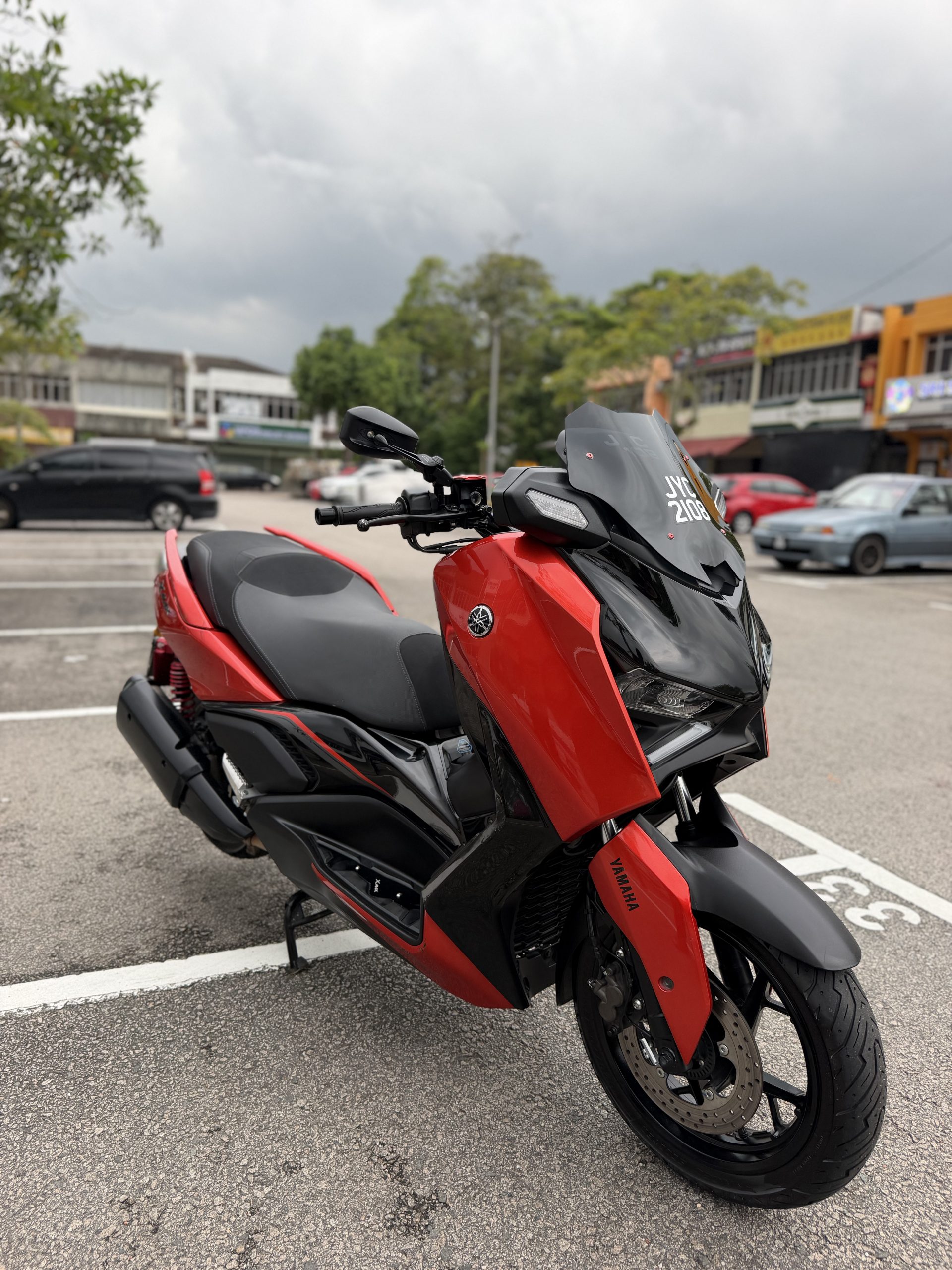 Yamaha XMAX 250